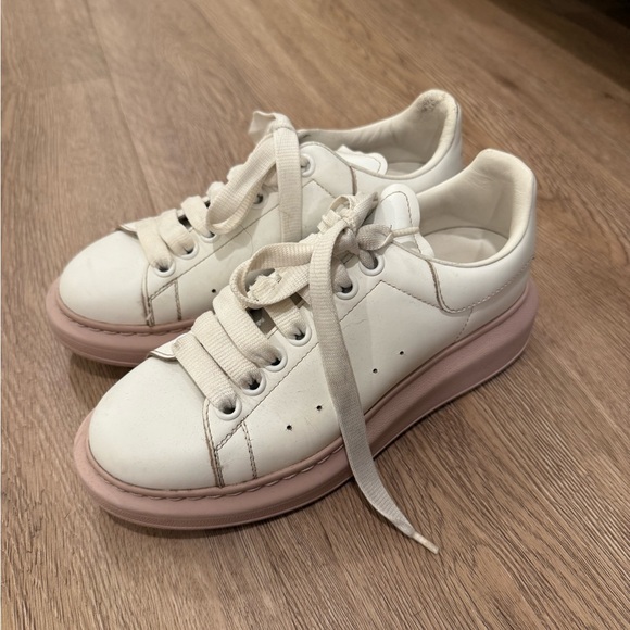 ALEXANDER MQUEEN SNEAKER